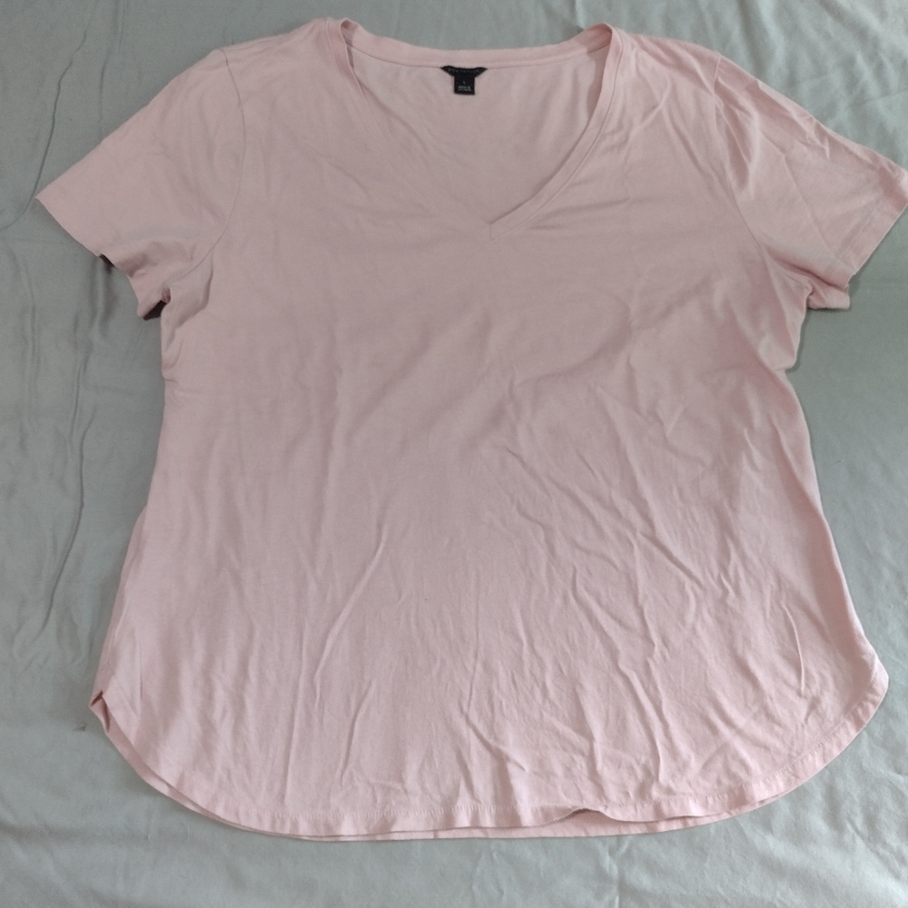 Pink V-neck T-shirt